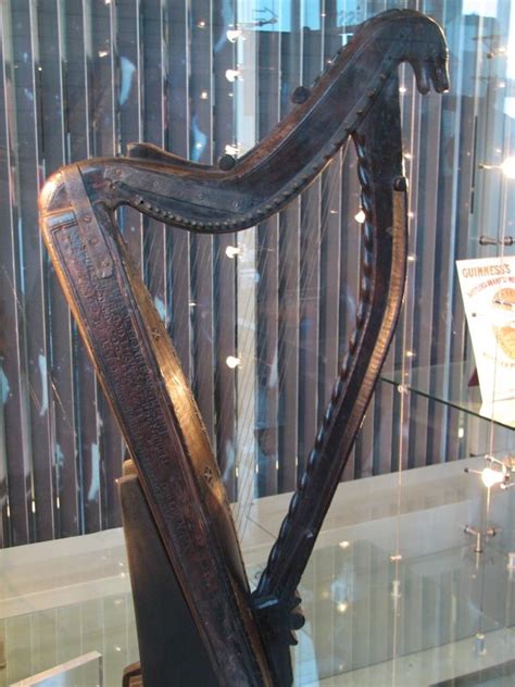 The Look Wireharp Celtic Harp Harps Music Irish Musical Instruments