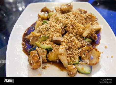 Rojak Buah Daun Pisang