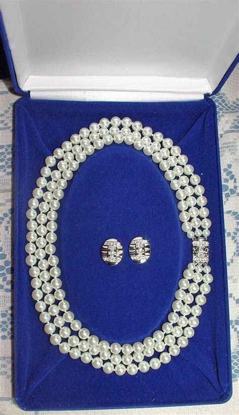 Jackie Kennedy PEARL NECKLACE SET Famous Triple Strand Pearl - Etsy