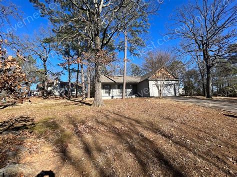 Request A Viewing For Pin Oak Loop Tenant Turner