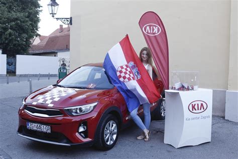 Slobodna Dalmacija La Na Nagradna Igra Na Facebooku Trznula Tisu E