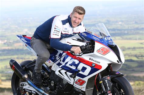 Ian Hutchinson Leads Tyco BMW’s TT 2016 Challenge – Road Racing News