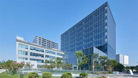 One Clariant Campus: A Holistic Approach to Redefine Workspaces – Virtuarch