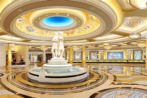 16 Best Hotels In Las Vegas