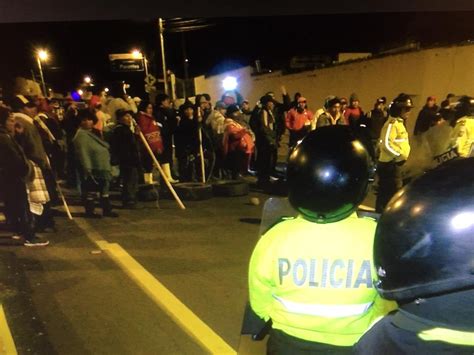 Lahistoria On Twitter Protesta De Ind Genas Contra El Gobierno