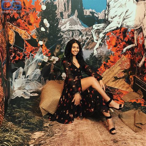 Alessia Cara Nude Pictures Onlyfans Leaks Playboy Photos Sex Scene Uncensored