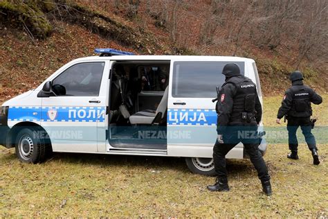 Drama U Rudom Zarobio Sudske Policajce Na Imanju