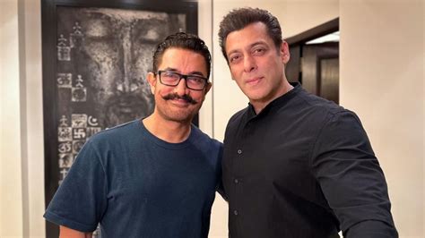 Salman Khan ने आमिर के साथ फैंस को कहा चांद मुबारक इस तरह ईद मनाएंगे