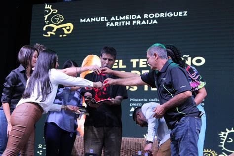 Alcalde Fraija Present Libro El Teque O Es De Los Teques En Filven