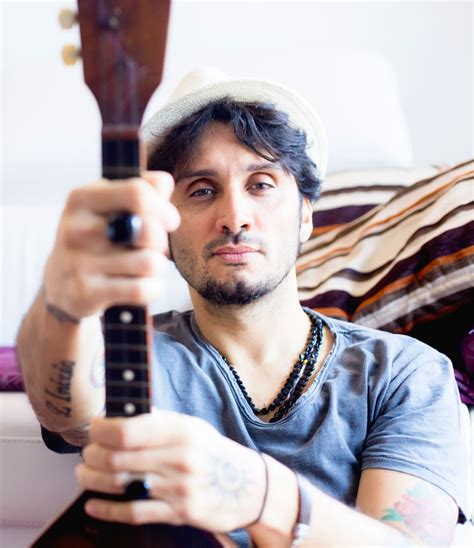 Fabrizio Moro Biografia