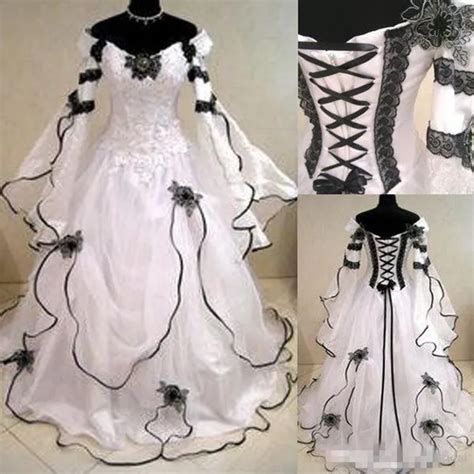 Vintage Plus Size Gothic Ball Gown Wedding Dresses With Long Flare