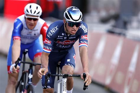 Ukrainian Anatolii Budiak wins in Rwanda, appeals to 'stop the war!' - Velo
