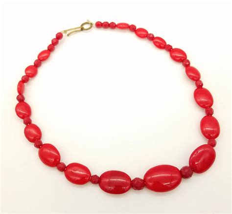 1940s Red Glass Beaded Necklace Etsy Beaded Necklace Glass Bead Necklace Necklace