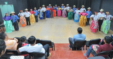 Cuadro De Danzas Folcl Ricas Arte Unah Celebra A Os De Xitos