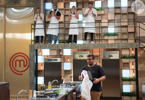 Lembra Dele Participante Do Masterchef Surge Irreconhecível Na Web E