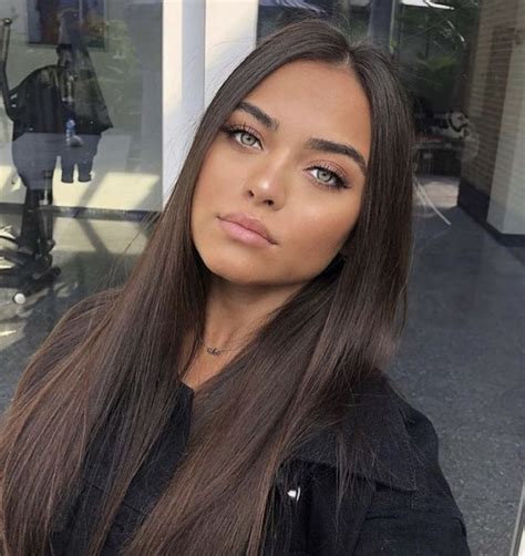 Brunette Hair With Highlights Dark Brunette Hair Brown Hair Balayage Brown Blonde Hair Ombre