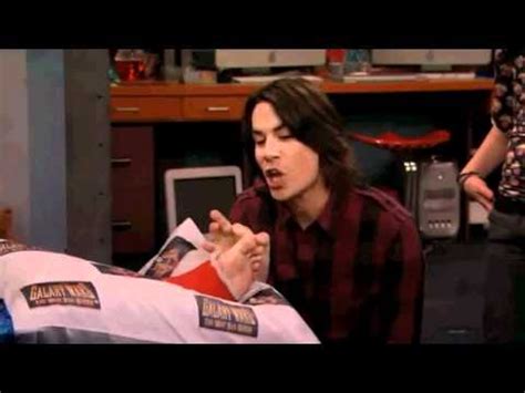 iCarly: Oh, Foot! | Doovi