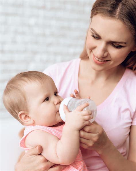 Is Your Baby Refusing The Bottle Heres What To Do