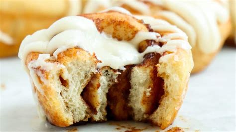 35 Best Homemade Cinnamon Roll Recipes - Blues Best Life