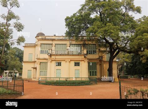 Visva bharati santiniketan house hi-res stock photography and images ...