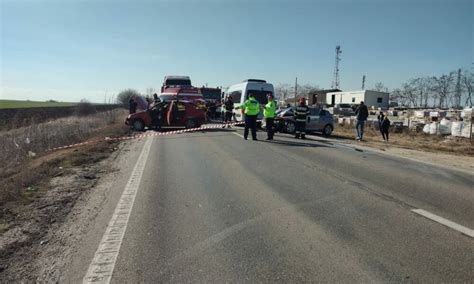 Foto Carambol Cu Patru Autoturisme Implicate Pe Un Drum Din Teleorman