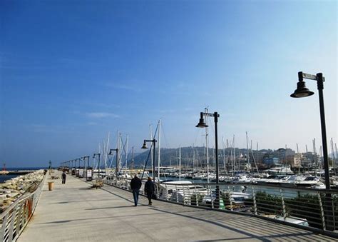 Porto Turistico Marina Di Cattolica Aggiornato 2018 Da Non Perdere