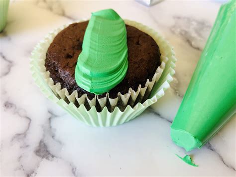 Easy Lawn Mower Cupcakes Gagen Girls