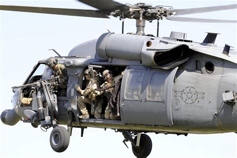 Amazing Facts About The Sikorsky Uh 60 Black Hawk Crew Daily