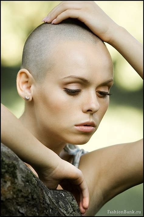 A Serious Scalping Girls With Shaved Heads Shaved Head Women Short