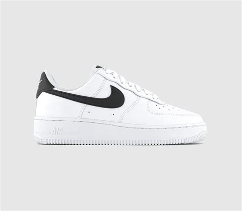 Nike Air Force 1 07 Trainers White Black White White Womens Trainers