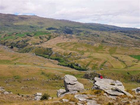 Flat Top Hill Circuit Alexandra Nz Hiking Scenery