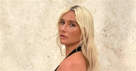 Kesha Gets Naked In Latest Instagram Post After Slamming Body Shamers