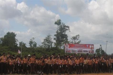 InfoPublik Wabup Sorong Minta Tanam Berbagai Jenis Pohon Di Kawasan