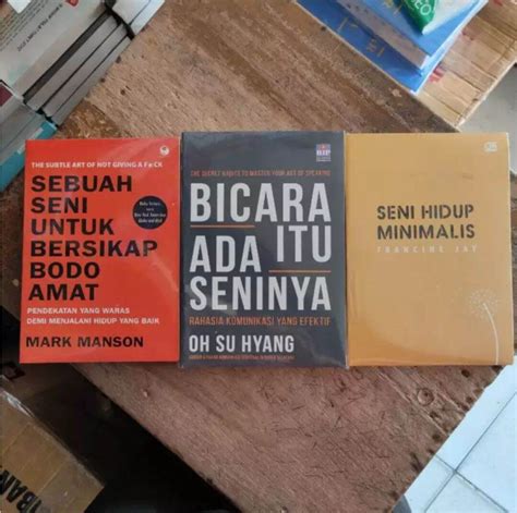 Paket Buku Sebuah Seni Untuk Bersikap Bodo Amat Bicara Itu Ada