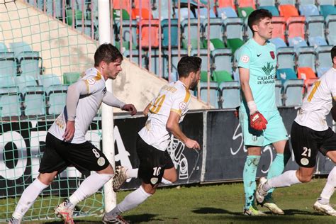 El Salamanca Uds Se Hace Con El Derbi Y Toma Ventaja Para El Playoff