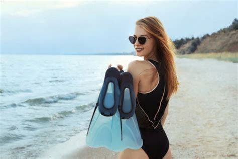 What are the Different Types of Flippers? - Cheap Surf Gear