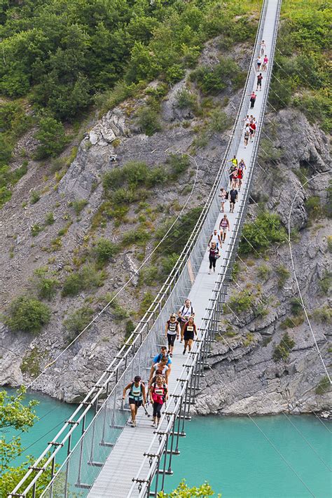 Trail Des Passerelles Du Monteynard Blandine L Hirondel Et Nicolas