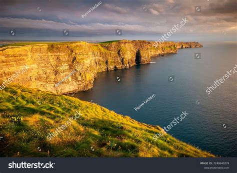 Majestic Cliffs Moher Ireland Stock Photo 2248640279 Shutterstock