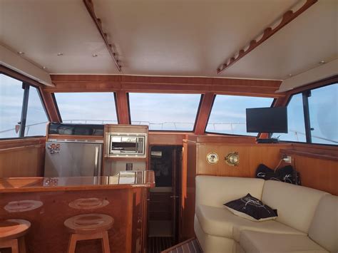 1988 Chris Craft Commander 422 Yachts360