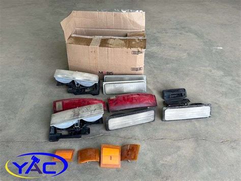 Box Of Headlights And Taillights 91 98 Chev Gmc Yac Auctions