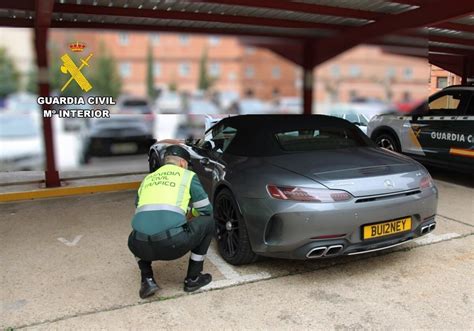 Pillado A Más De 190 Kilómetros Por Hora Con Un Coche De Alta Gama En