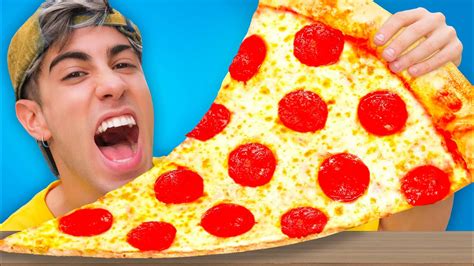 COMIENDO LA PIZZA MAS GRANDE DEL MUNDO YouTube