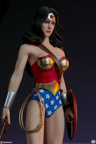 Wonder Woman Sideshow 1 6 Scale Figure