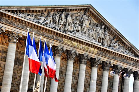 Dissolution De L Assembl E Nationale Annonc E Par Emmanuel Macron C