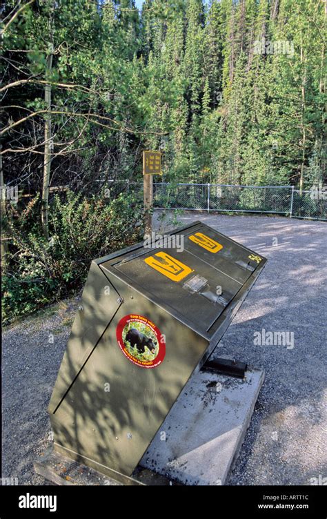 Bear Proof Garbage Hi Res Stock Photography And Images Alamy