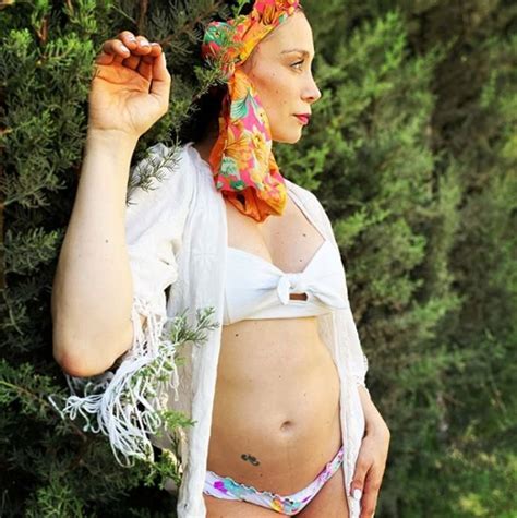 Yamna Lobos Luce En Bikini Su Pancita De Meses De Embarazo Tecache Cl