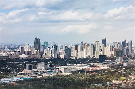 Premium Photo | Makati skyline