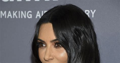 Kim Kardashian Wieci A Biustem Na Gali Pomponik Pl