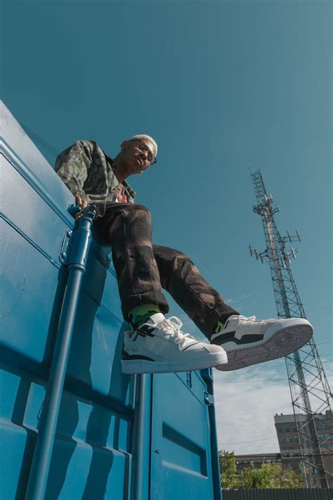 Adidas Forum Photography Poses For Men Street Photography Creative