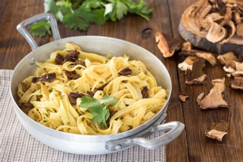 Tagliatelle Ai Funghi Porcini Secchi Ricetta Primo Piatto Gustoso